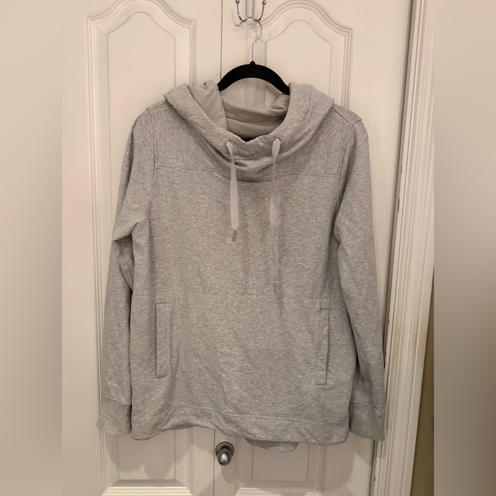 EUC lululemon women’s hoodie